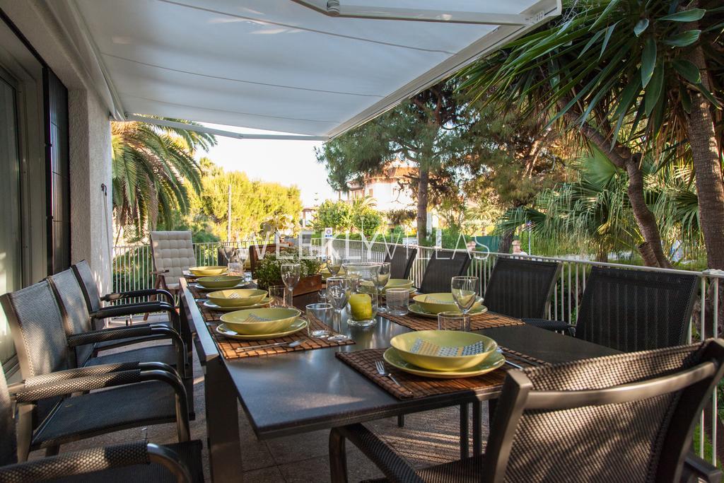 Villa Sitges Tupinetti Beach At 1 Min Walk Amaizing Garden And View Center Sitges 5 Minutes Walk Esterno foto